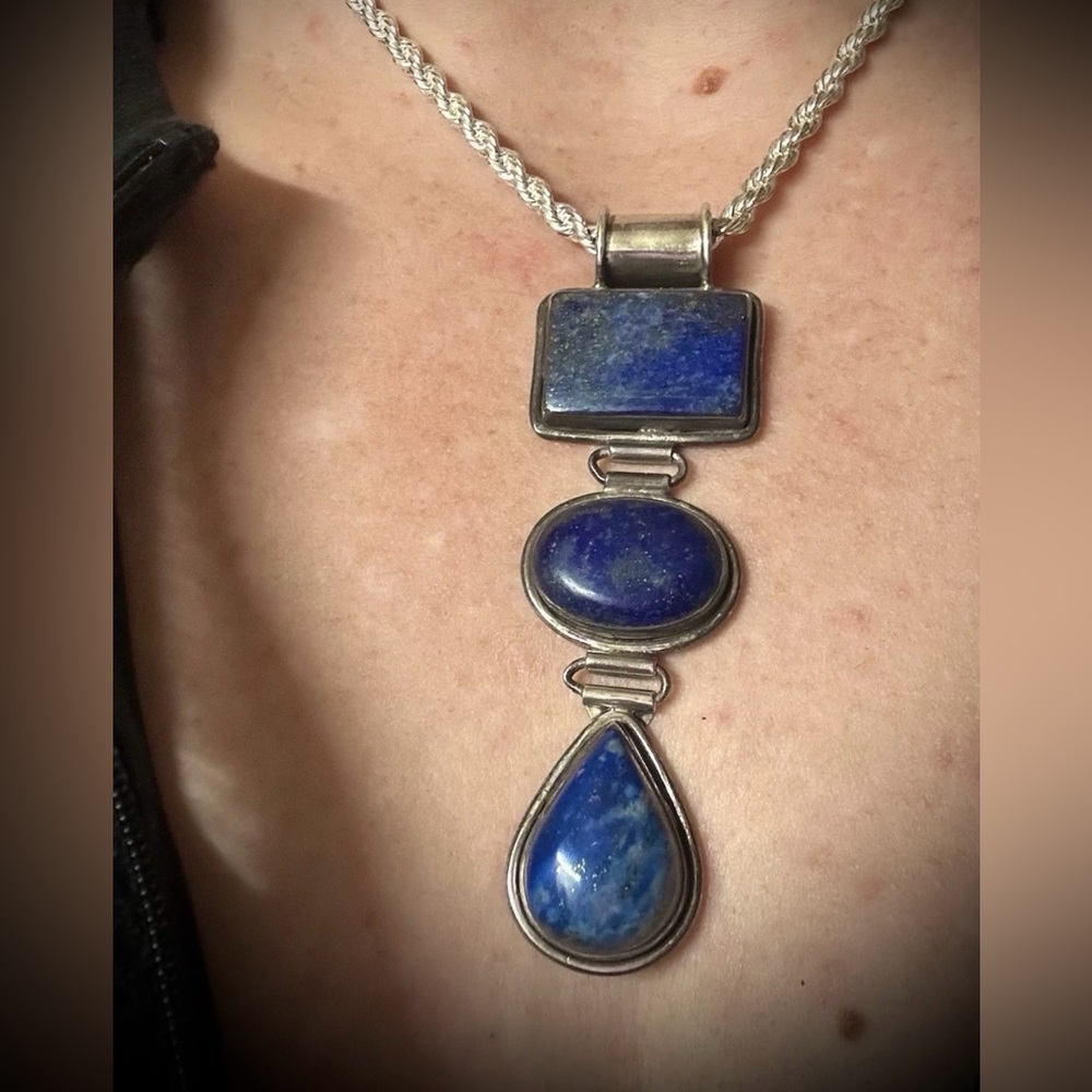 Vintage Lapis Lazuli Blue gemstone,3 tier Pendant necklace 925 sterling silver.